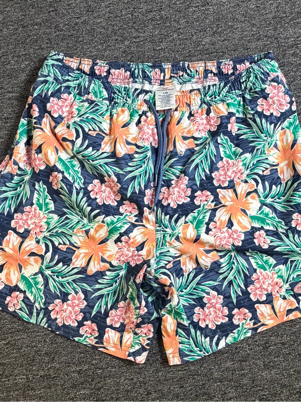 Vineyard Vines Navy Floral Swim Shorts with Orange & Green Print L Men’s